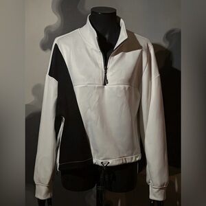 Sports Illustrated Black and White Quarter-Zip Pullover